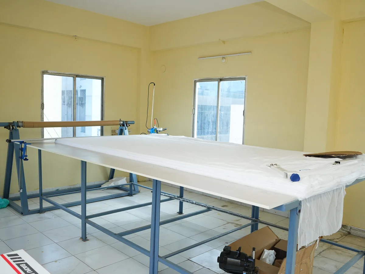 Material preparation and cutting table